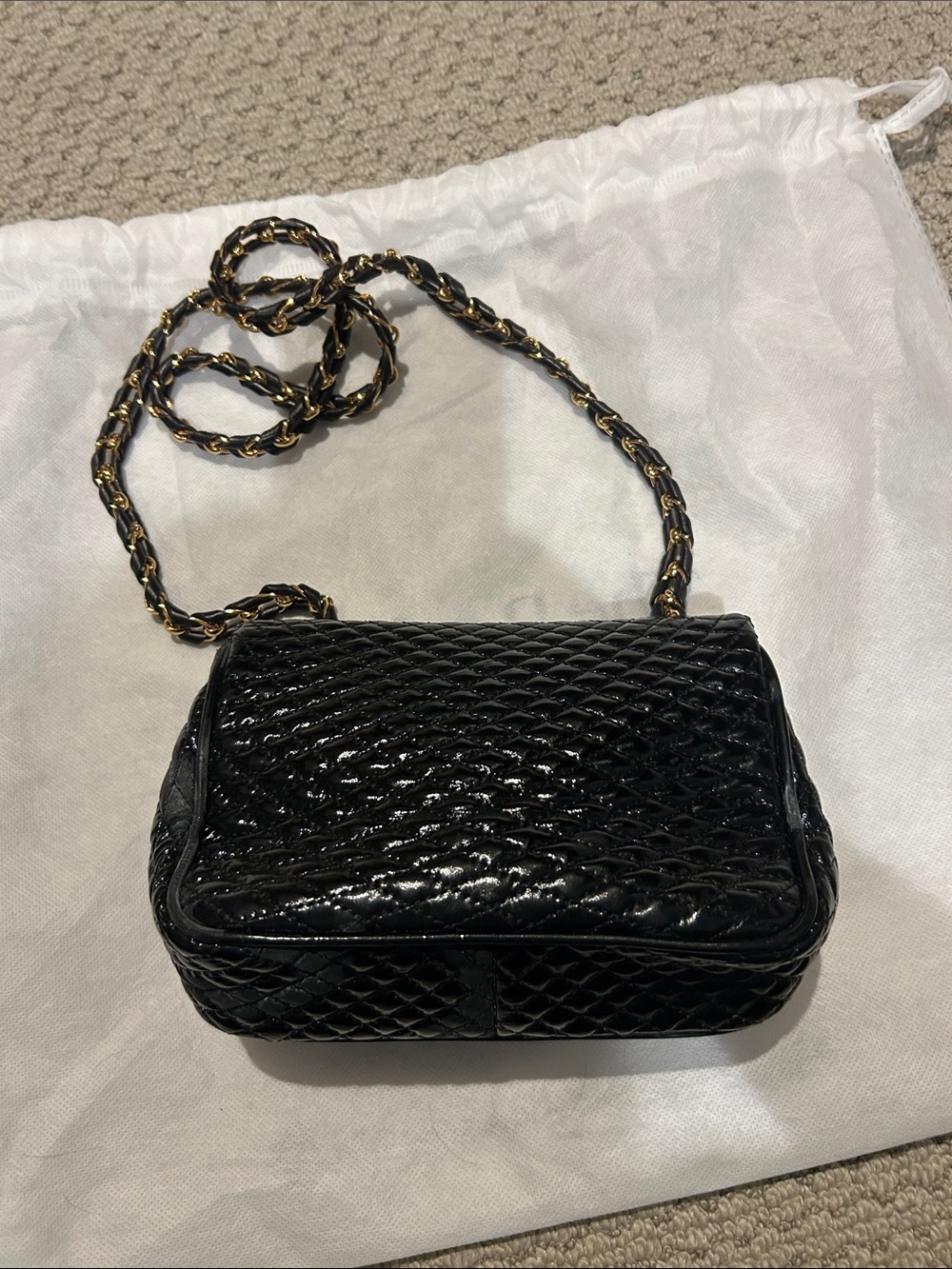 Bally Classic Black Quilted Crossbody Bag with Gold Hardware - Picture 4 of 10